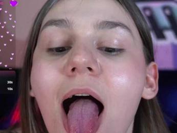 DiamondGoldie webcam model stream image