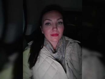 DIVORA webcam bongacams model stream image