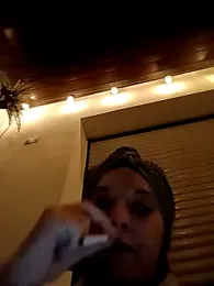 Aleioji10 webcam model stream image