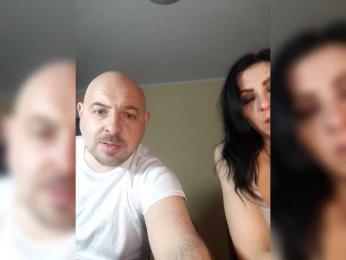 WikiBitch webcam bongacams model stream image