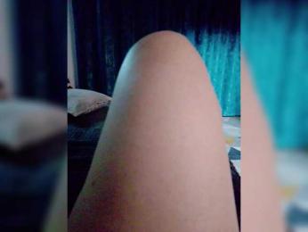 Eva-4 webcam model stream image