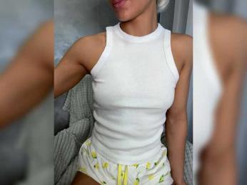 Viki-05 webcam model stream image