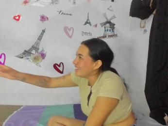 masha-green webcam model stream image