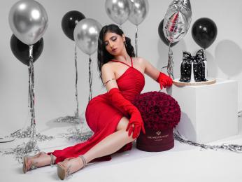 RavenFoster webcam model stream image