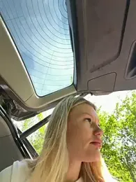 justmilaa webcam stripchat model stream image