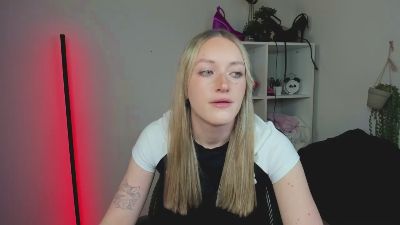 EvelynBlond webcam cam4 model stream image