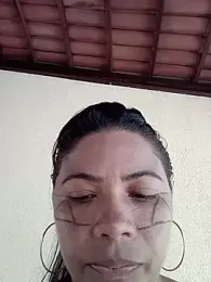 IndiaPozuda_ webcam model stream image