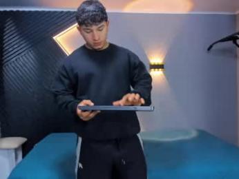 horny_nick18 webcam chaturbate model stream image