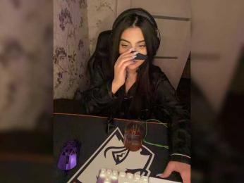 Aloeloea webcam model stream image