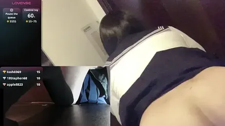 Mia032 webcam model stream image