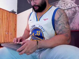 Luke Hoott webcam model stream image