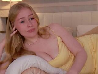 Juliajae webcam flirt4free model stream image