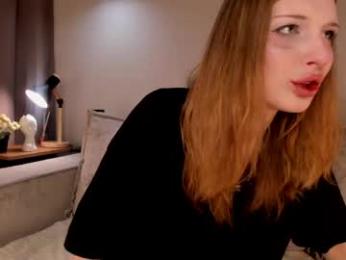 kristindavis_ webcam model stream image