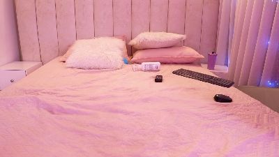 emyli_sw webcam cam4 model stream image
