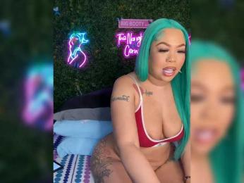 SarenaSoThick webcam model stream image