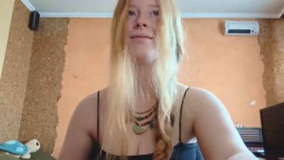 MickeyAnway webcam cam4 model stream image