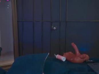 maia_stark_ webcam model stream image