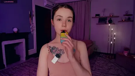 DominikaElis webcam stripchat model stream image