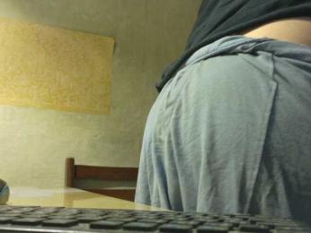 Frummi webcam model stream image