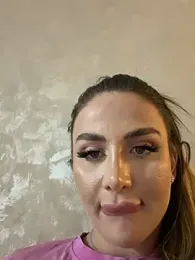 AshleySinn webcam model stream image