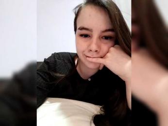 Lona-S webcam model stream image