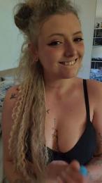 AkeiaH webcam model stream image