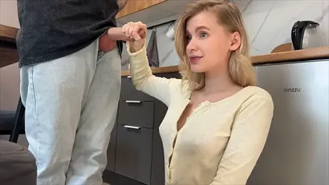 Adelovenick webcam stripchat model stream image