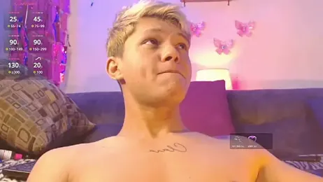 izan_20 webcam model stream image