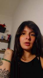 Roxannepiggy webcam model stream image