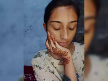 AlinaPopy webcam model stream image