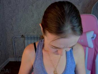 Angelina-Relax webcam model stream image