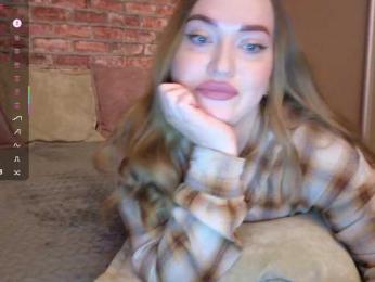 Lerisss webcam model stream image