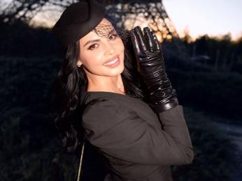 AngelinaKunis webcam livejasmin model stream image