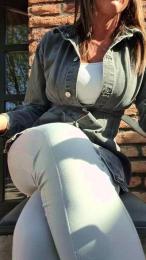 Ywett_Doll webcam cam4 model stream image