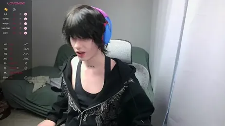 LeonBoykisser webcam model stream image