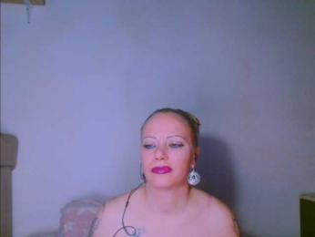 alicesensuel webcam bongacams model stream image