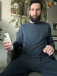 Michel_huge webcam model stream image