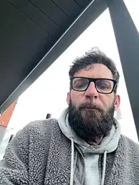 Michel_huge webcam model stream image