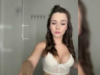 Tati16 webcam bongacams model stream image