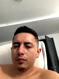 DanielGomez9 webcam model stream image