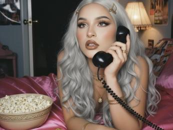 BellaLightwood webcam model stream image