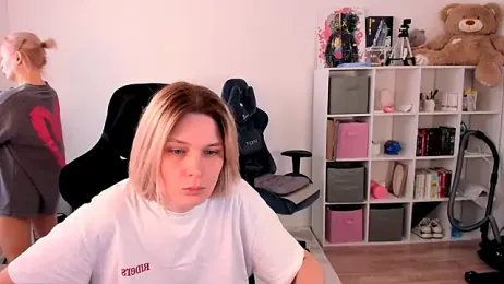 hotblonds webcam model stream image