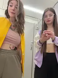 mmelicious webcam model stream image