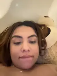 valeria2019hot webcam model stream image