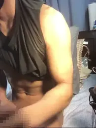 pandesal_aki webcam model stream image