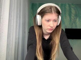 Corrina Adderley webcam model stream image