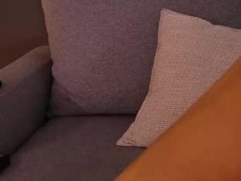 little_effy18_ webcam model stream image