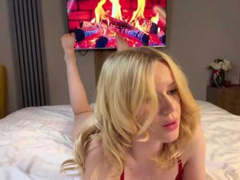 moonavelle webcam model stream image