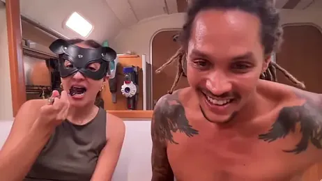 Monk_and_Mia webcam model stream image