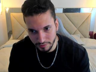 Ryan Ward webcam model stream image